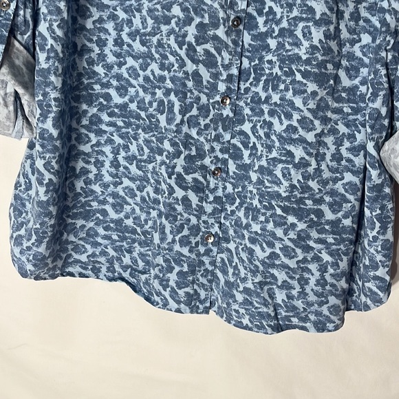 NWOT Calvin Klein Jeans Blue Animal Boyfriend Button Up Shirt Long Sleeve 2X - Picture 4 of 7